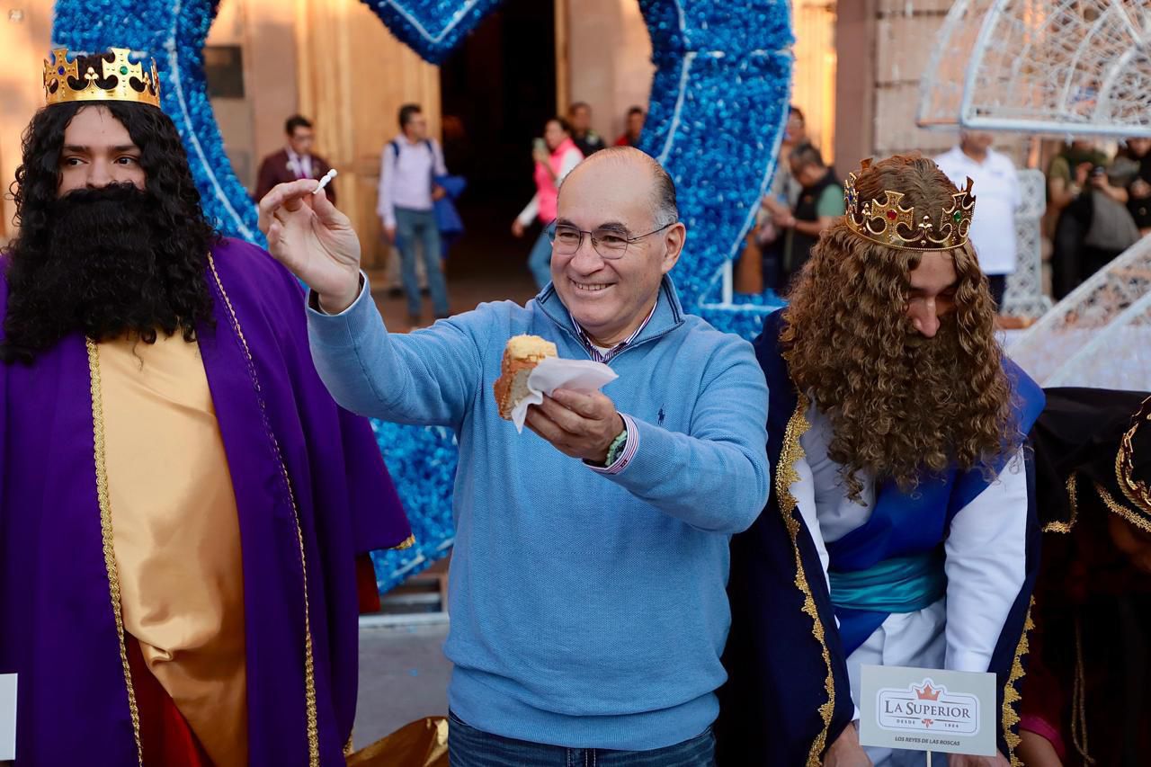 Alcalde Galindo celebra el Día de Reyes con más de 8 mil 500 Capitalinos en el Centro Histórico