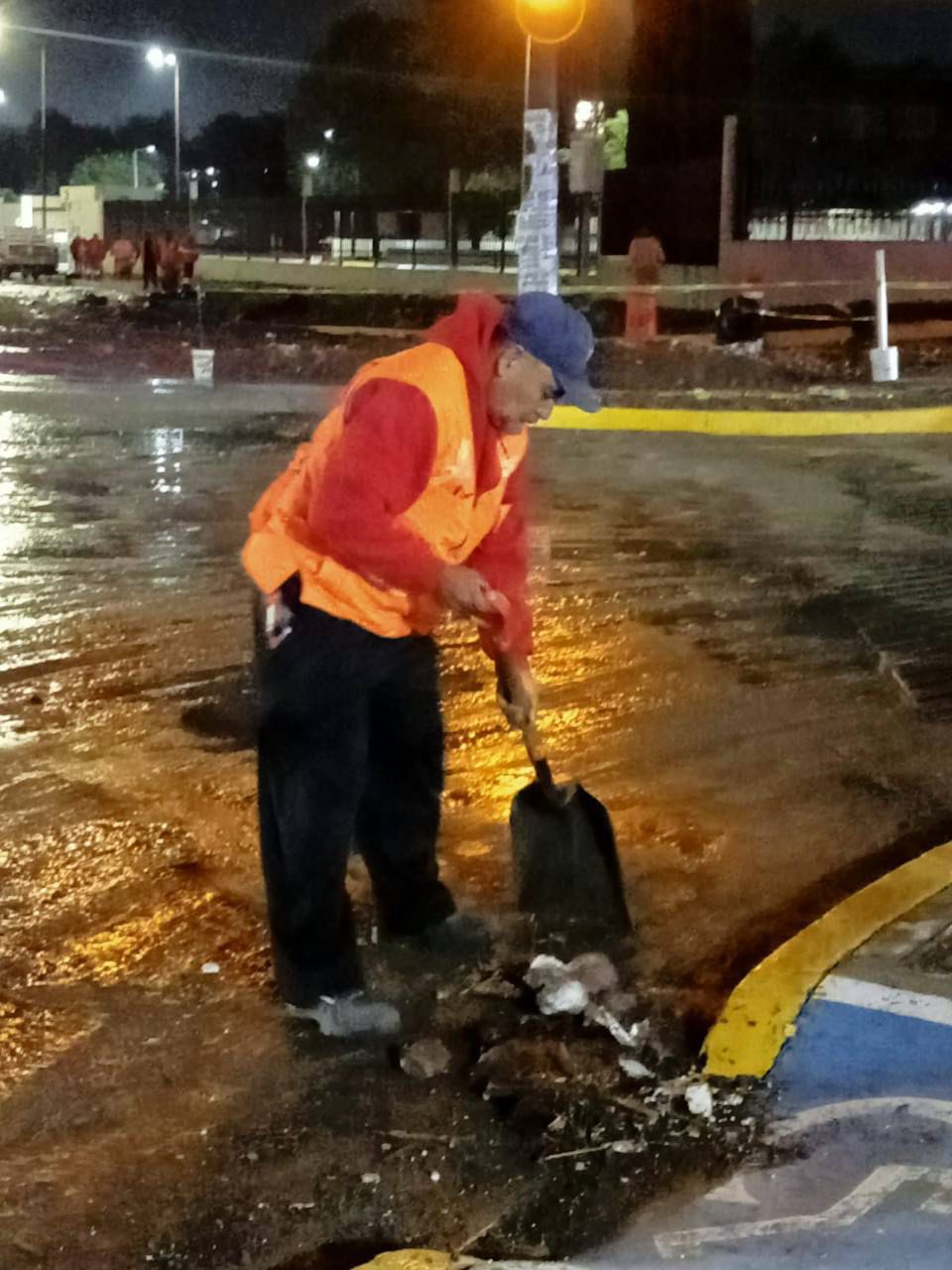 Oportuna intervención del Gobierno de la Capital en Urbano Villalón ante las fuertes lluvias