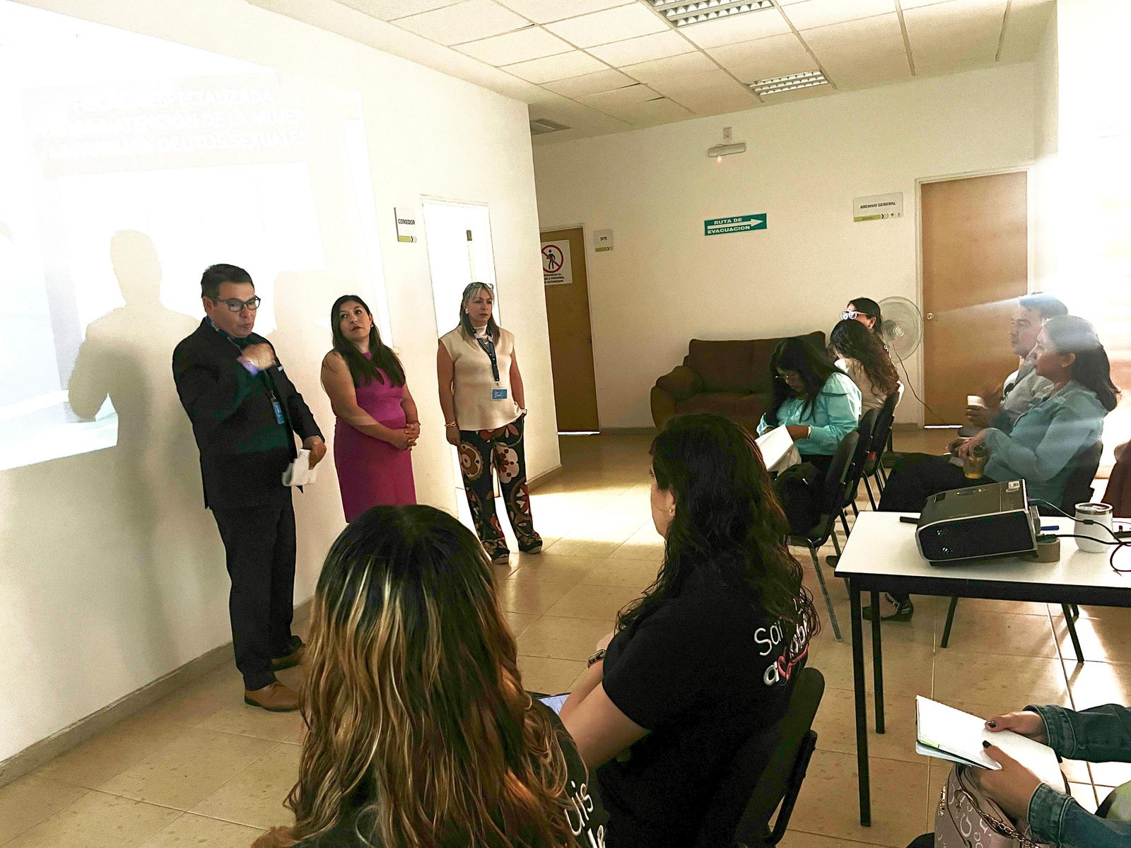 Personal de Justicia Cívica de la SSPC Capitalina recibe capacitación especializada en medidas de protección a víctimas de violencia de género