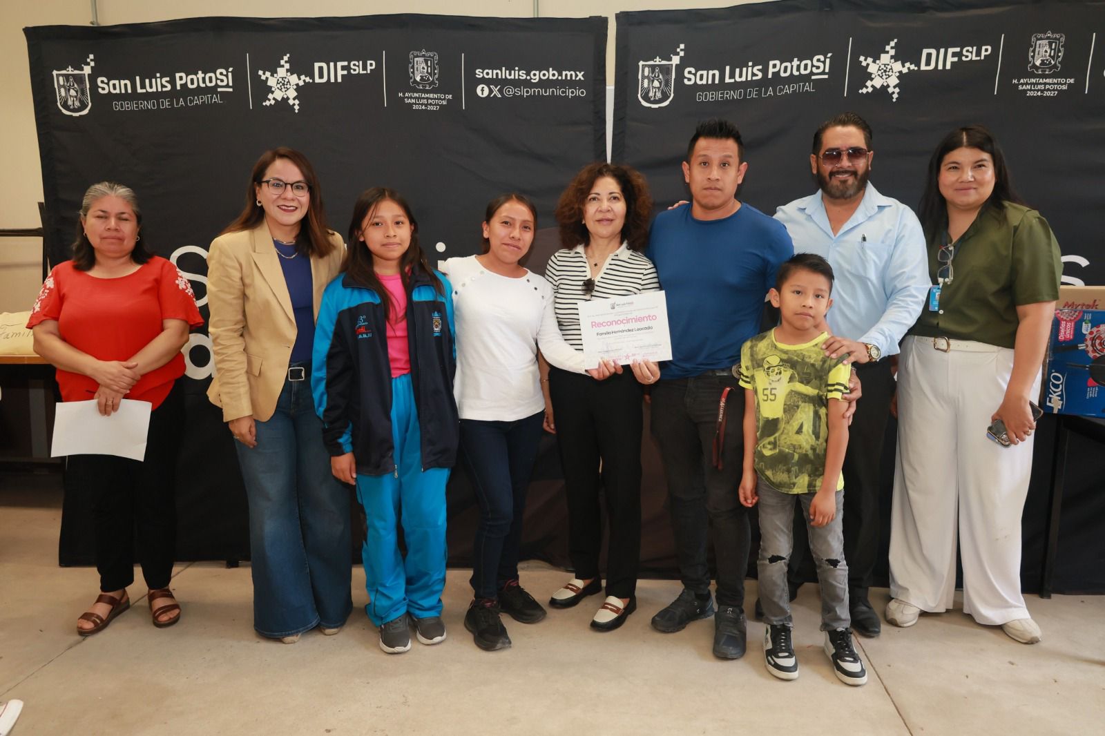 Familias fuertes y unidas, clave para prevenir riesgos entre adolescentes: DIF Capitalino