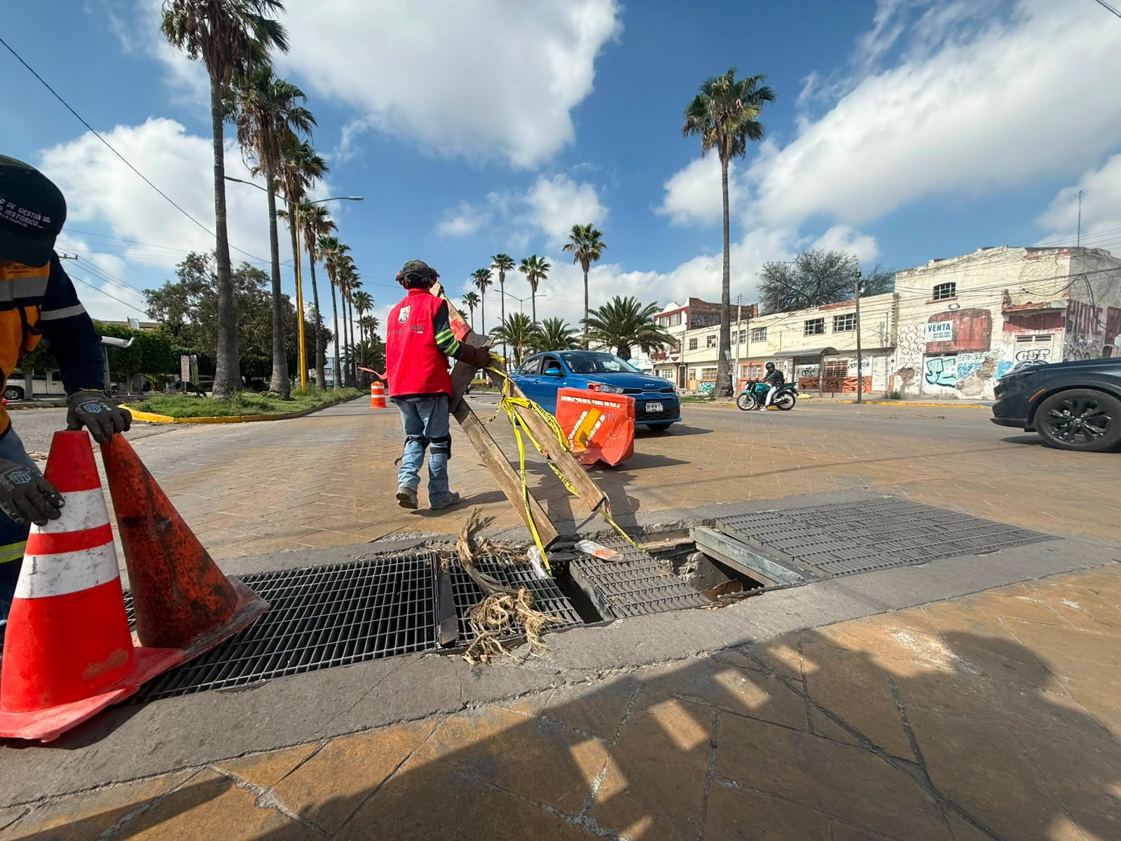Ayuntamiento de SLP atiende reportes y mejora infraestructura urbana en el corazón de la capital