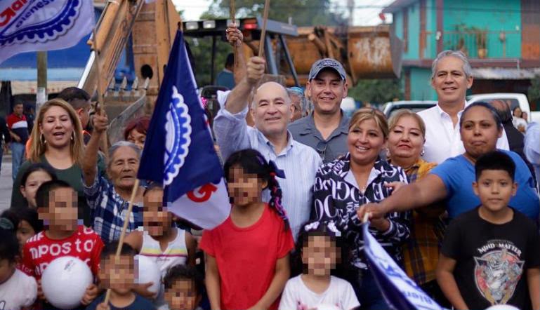 Arranca Enrique Galindo pavimentación para transformar la movilidad en Los Magueyes