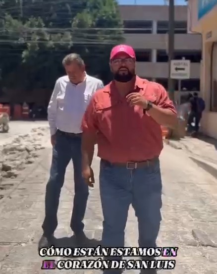 Ayuntamiento de San Luis Potosí renueva red sanitaria en la calle Otahegui del Centro Histórico