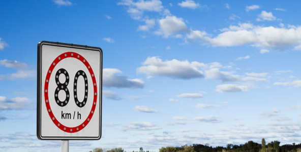 SLP modifica límites de velocidad y reglas viales