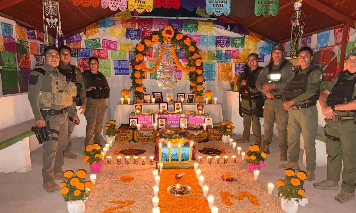Altares de Día de Muertos recuerdan a policías que dedicaron su vida al servicio en San Luis Potosí