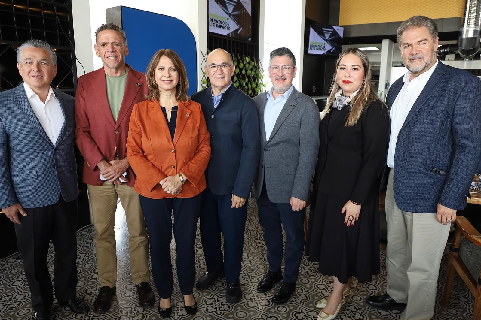 Vinculación y capacitación empresarial, estrategia de Enrique Galindo para fortalecer la economía local