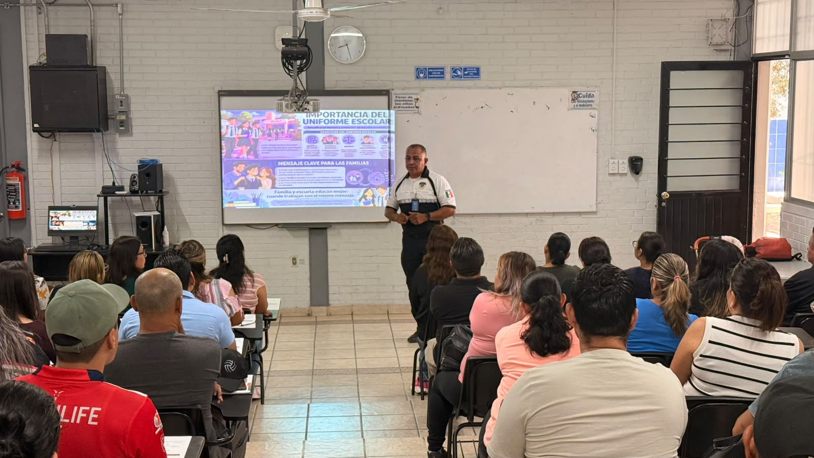 SSPC de la Capital fortalece la prevención de la violencia y las adicciones con el programa “Policía en tu escuela”