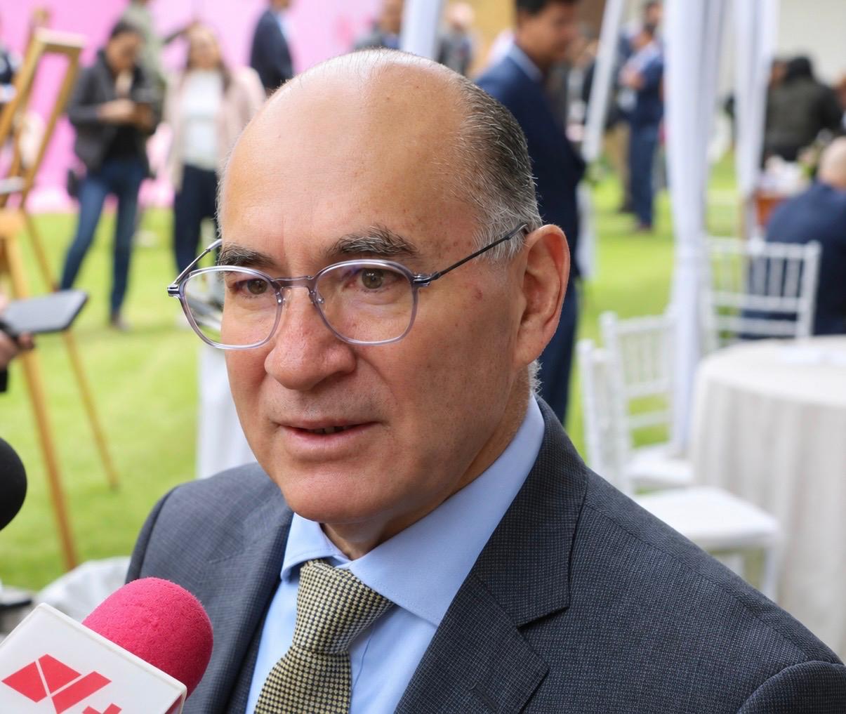 Gobierno de la Capital simplifica trámites para la regularización de comercios: Enrique Galindo